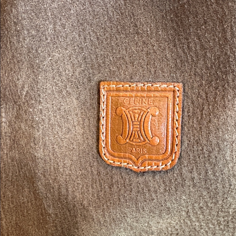 Celine Vintage Suede Leather Bucket Bag—STUNNING!! Excellent Condition!! - Picture 3 of 13